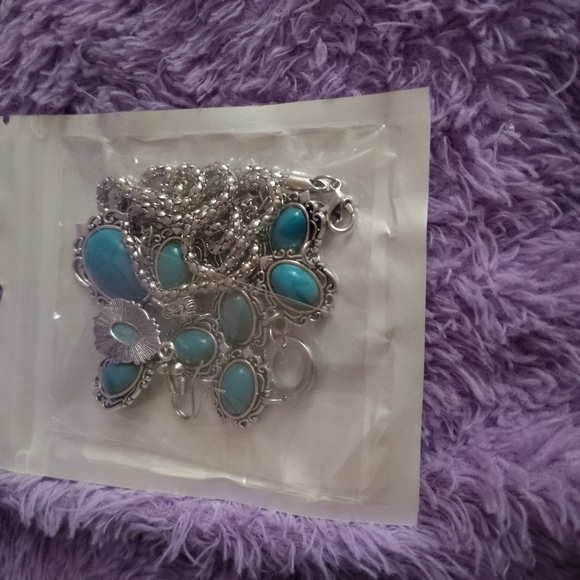 Silver Necklace with Turquoise Pendant - Picture 6 of 10